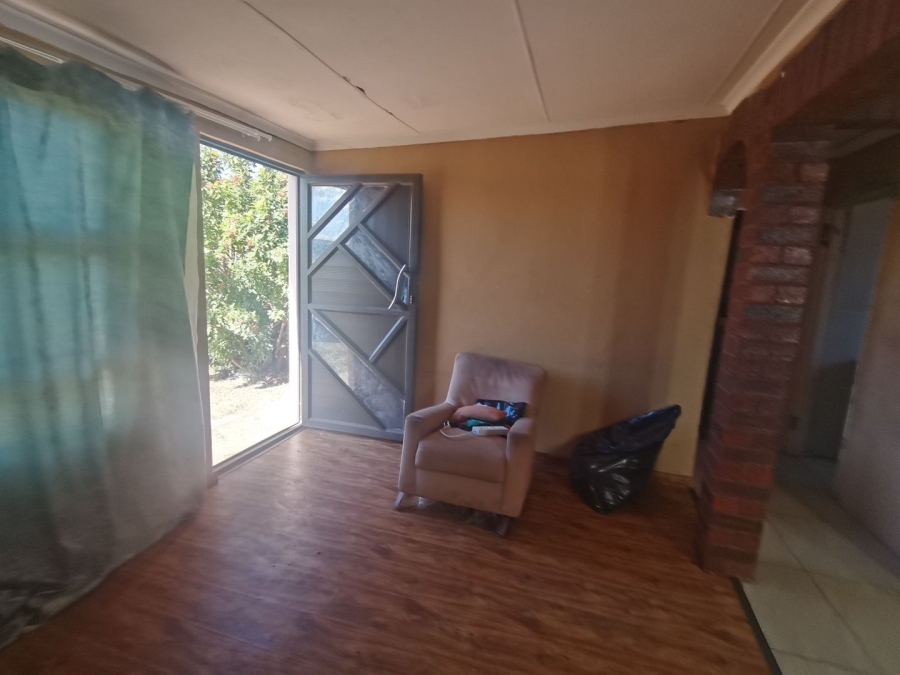 2 Bedroom Property for Sale in Zwide Eastern Cape